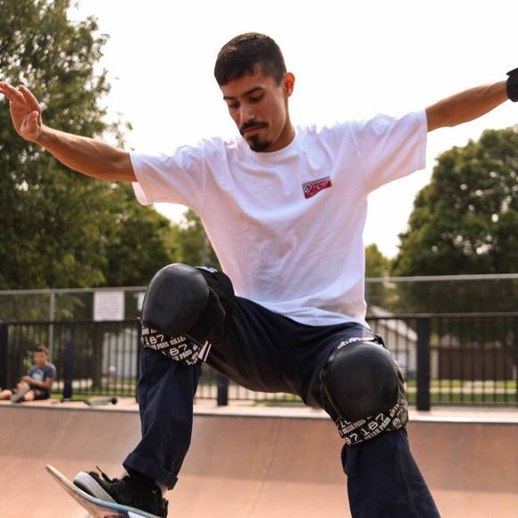 Meet your Posher, Andrew - Picture 1 of 1